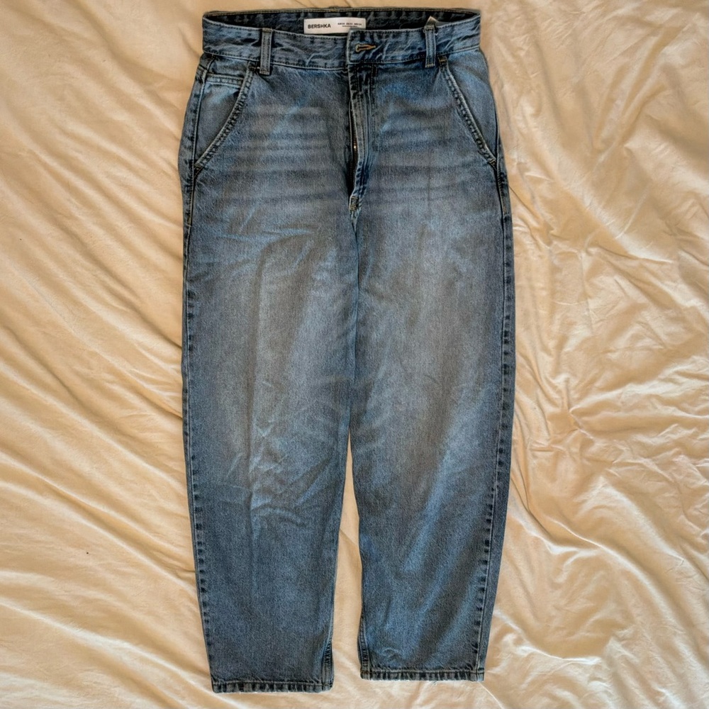 Bershka Skater Jeans in Mid Wash Blue Size 2